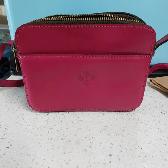 Patricia Nash Vintage Parisian Floral Tooled Fuschia Crossbody Bag Rimini NWT - Picture 5 of 5